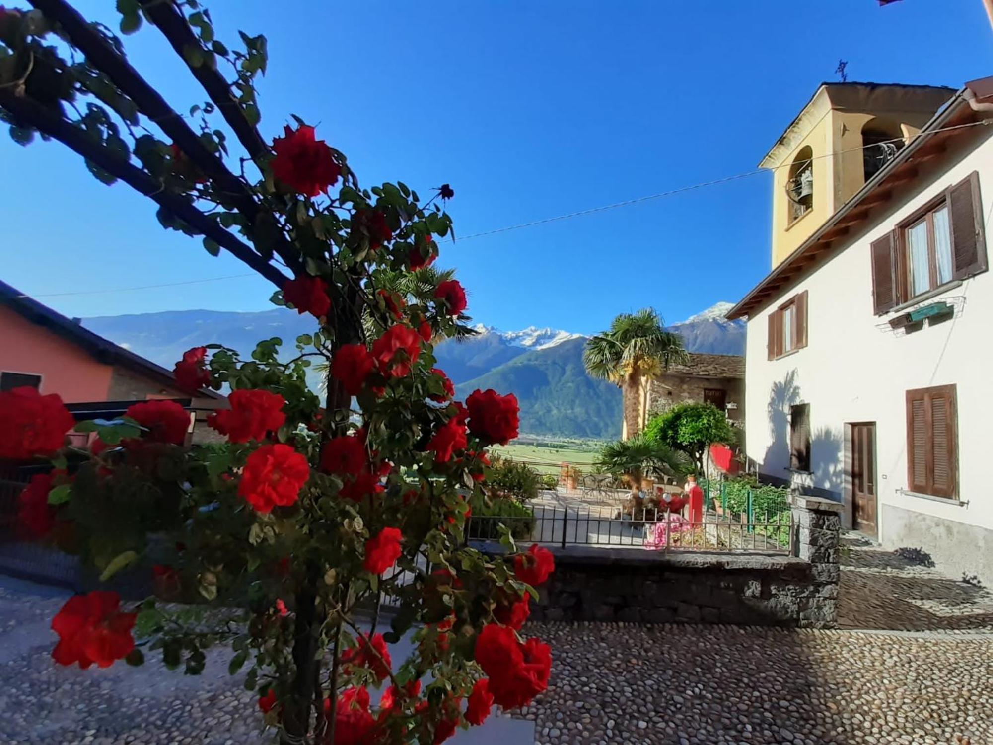 B&B Monastero Dubino Buitenkant foto